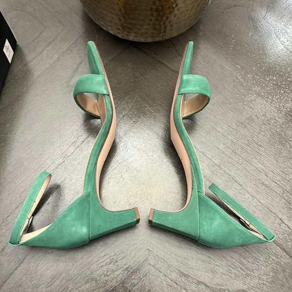 27 EDIT Naturalizer Iriss Ankle Strap Sandal (Wide) - Picture 5 of 11